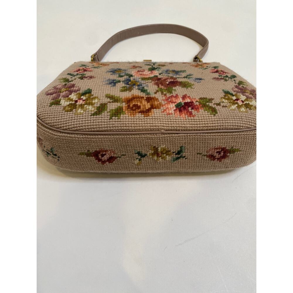 Vintage Floral Tapestry Needlepoint Purse Handbag Granny w/ Small Mirror EUC - Picture 5 of 12